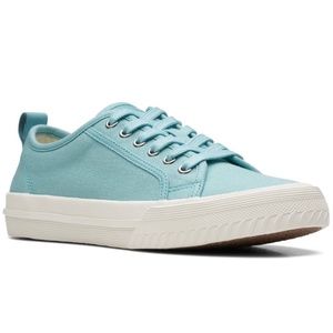 Clarks ~ Turquoise Roxby Lace Canvas Sneaker✨